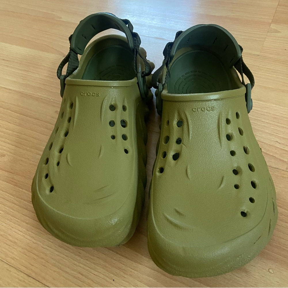 Crocs Olive/Army Green Echoes Crocs